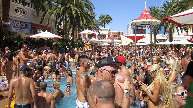 Las Vegas Pool Party - Encore Beach Club – Red Carpet VIP