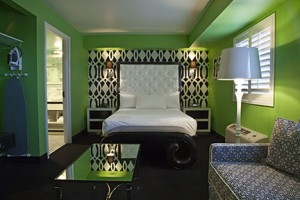 Cabana-Suites-Room-Interior1